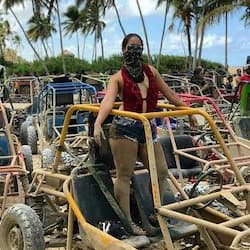 Excursión Buggies Punta Cana 10 chica-buggies-punta-cana