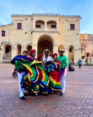 excursion-santo-domingo-baile